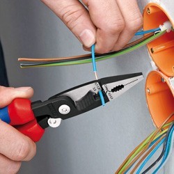 Knipex-Tangen.nl | Elektro Installatietang 13 82 200 KNIPEX | 13 82...
