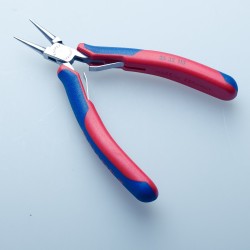 Precisietangen voor fijne montagewerkzaamheden bijv. in elektronica en fijnemechanica