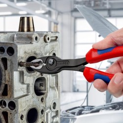 Unieke combinatie: voorgrijp- en zijgrijpfunctie, doorgestoken scharnier, drukknopverstelling