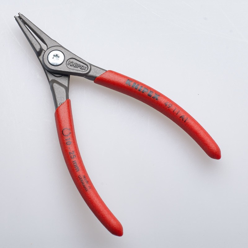 Zeer belastbaar vooral bij langdurig gebruik (gaat tot 10 x langer mee t.o.v. de gewone borgveertangen)