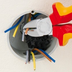 Knipex-Tangen.nl | Zijsnijtang 70 06 180 T VDE KNIPEX met bevestigi...